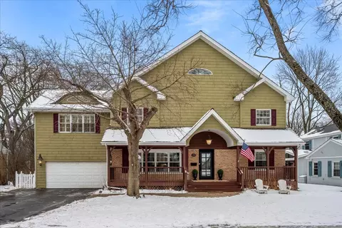 265 Dickens St, Northfield, IL 60093