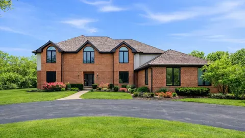 5212 Briarcrest Ln, Long Grove, IL 60047