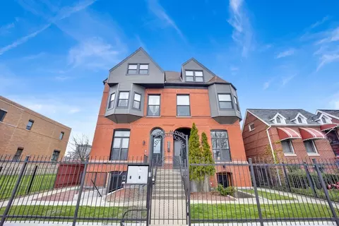 3330 S Indiana Ave #2S, Chicago, IL 60616