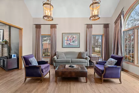 Living - 1302 Hazel Ave, Deerfield, IL 60015 photo 1 of 4