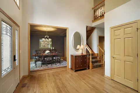 Entry Way - 1302 Hazel Ave, Deerfield, IL 60015 photo 2 of 4