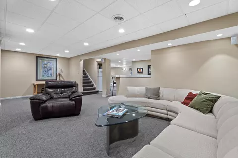 Living - 1302 Hazel Ave, Deerfield, IL 60015 photo 4 of 4