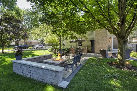 Exterior - 1302 Hazel Ave, Deerfield, IL 60015 photo 4 of 4