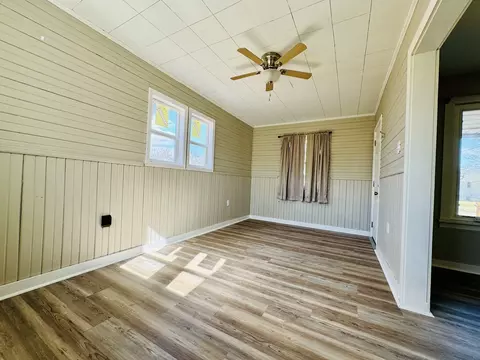 Living - 103 E North St, Sesser, IL 62884 photo 7 of 10