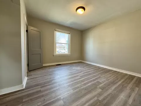 Bedroom - 103 E North St, Sesser, IL 62884 photo 6 of 8