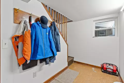 Entry Way - Undisclosed, Chicago, IL 60660 photo 2 of 2