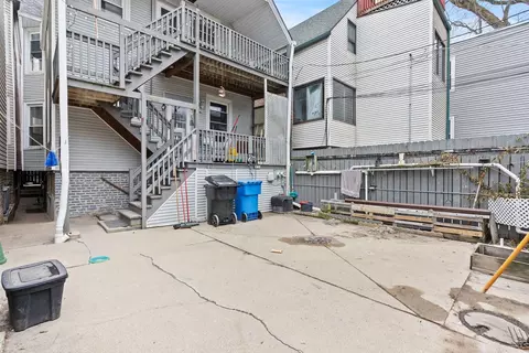 Exterior - Undisclosed, Chicago, IL 60660 photo 5 of 5