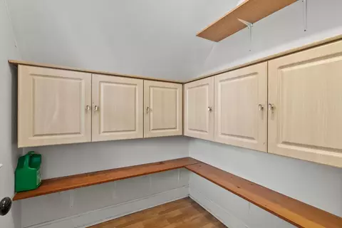 Entry Way - Undisclosed, Chicago, IL 60660 photo 1 of 2