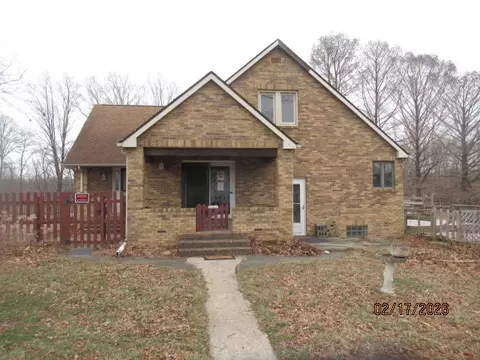 15636 N Squire Ln, Mount Vernon, IL 62864