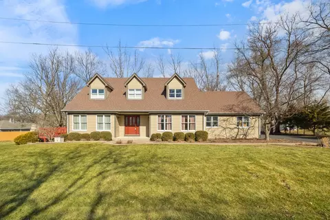 28 W760 Du Page St, West Chicago, IL 60185