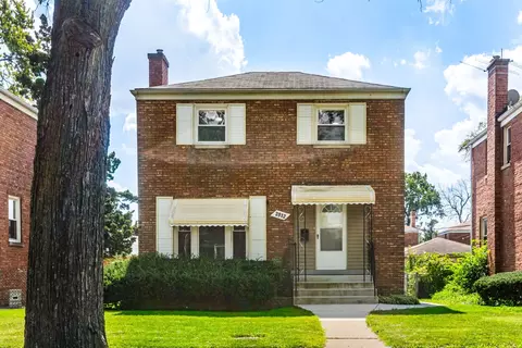 3912 Adams St, Bellwood, IL 60104