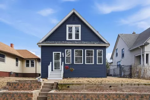 2707 Iowa St, Davenport, IA 52803