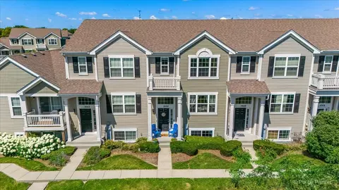 1664 Ruby Dr, Pingree Grove, IL 60140