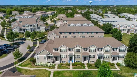 View/Area - 1664 Ruby Dr, Pingree Grove, IL 60140 photo 8 of 19