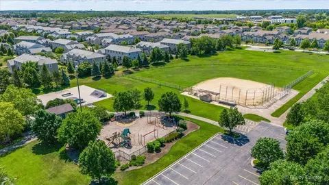 View/Area - 1664 Ruby Dr, Pingree Grove, IL 60140 photo 18 of 19