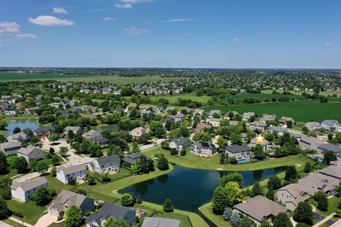View/Area - 24905 Chalk Hill Ct, Plainfield, IL 60544 photo 5 of 7