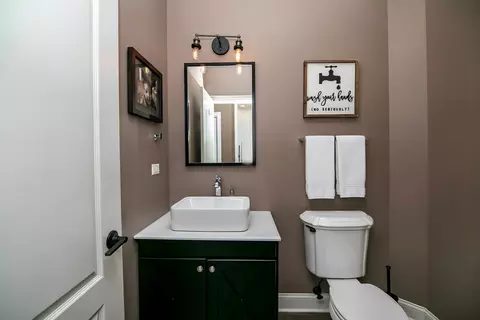 Bath - 24905 Chalk Hill Ct, Plainfield, IL 60544 photo 1 of 10