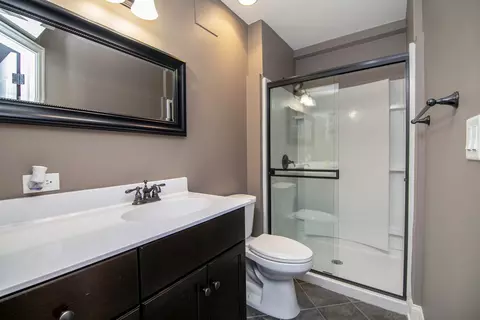 Bath - 24905 Chalk Hill Ct, Plainfield, IL 60544 photo 10 of 10