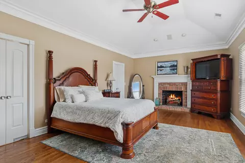 Bedroom - 123 S Blanchard St, Wheaton, IL 60187 photo 1 of 4