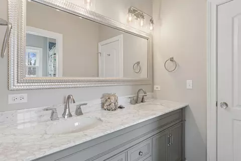 Bath - 123 S Blanchard St, Wheaton, IL 60187 photo 5 of 6