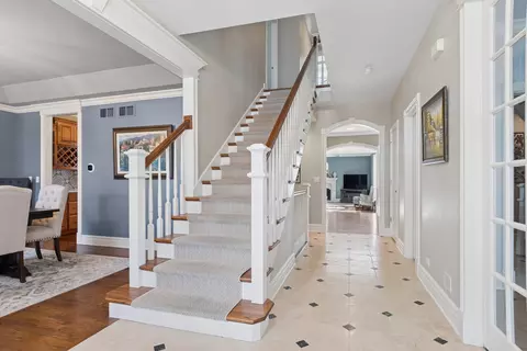Entry Way - 123 S Blanchard St, Wheaton, IL 60187 photo 1 of 4