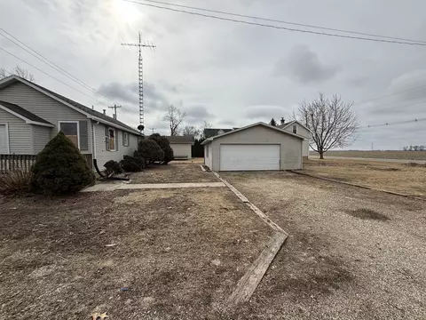Exterior - 431 W Cedar St, Ladd, IL 61329 photo 1 of 4