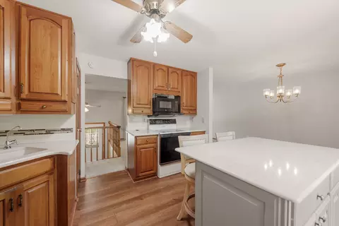 Kitchen - 839 S Curtis Ave, Kankakee, IL 60901 photo 2 of 3