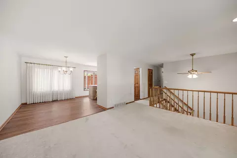 Living - 839 S Curtis Ave, Kankakee, IL 60901 photo 1 of 3