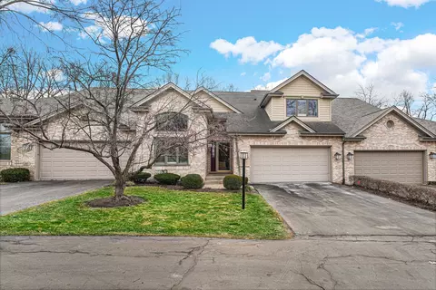 70 W Deer Haven Ct, Crete, IL 60417