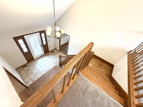 Entry Way - 1867 Gragg St, Centralia, IL 62801 photo 3 of 4