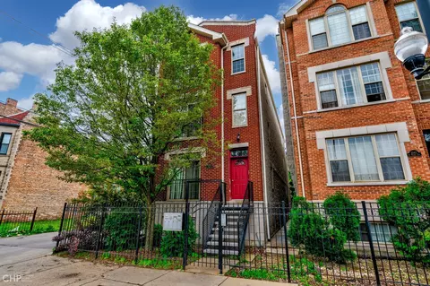 3341 W Warren Blvd #3, Chicago, IL 60624