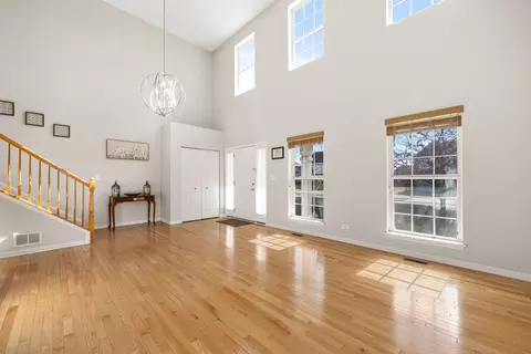 Living - 1916 Blue Heron Cir, Bartlett, IL 60103 photo 1 of 2