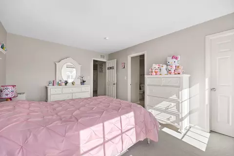 Bedroom - 1916 Blue Heron Cir, Bartlett, IL 60103 photo 5 of 6