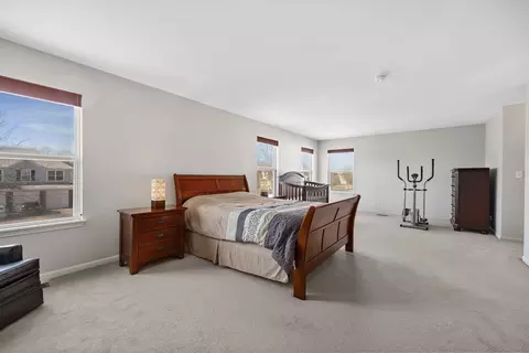 Bedroom - 1916 Blue Heron Cir, Bartlett, IL 60103 photo 2 of 6