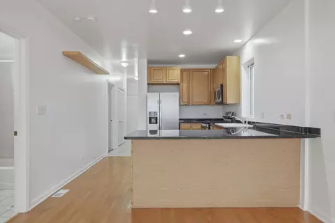 Kitchen - 214 E 37th St #2, Chicago, IL 60653 photo 1 of 3