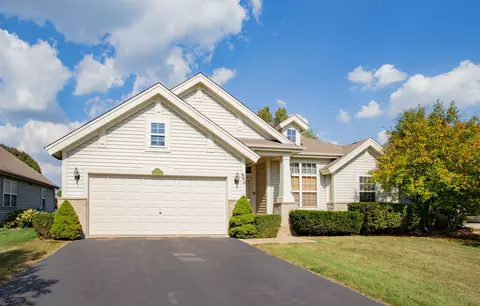 940 Beckett Crossing Dr, Mundelein, IL 60060