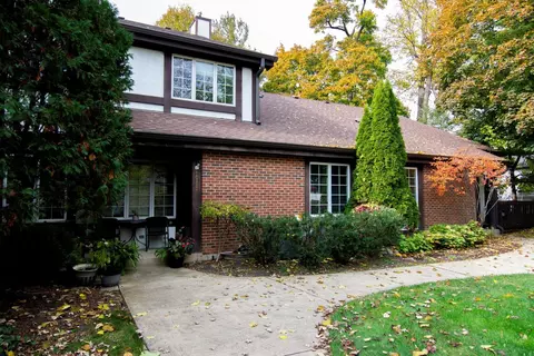 1088 Shermer Rd, Glenview, IL 60025