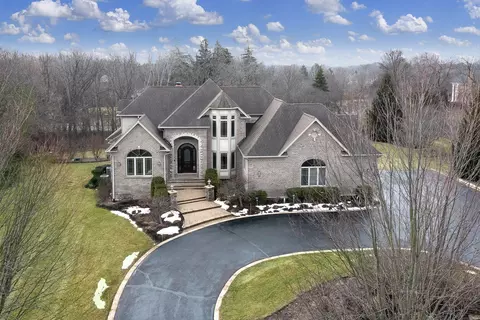 10 Carnoustie Ln, Inverness, IL 60067