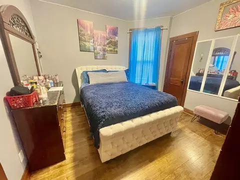 Bedroom - 4014 W Cornelia Ave, Chicago, IL 60641 photo 3 of 3