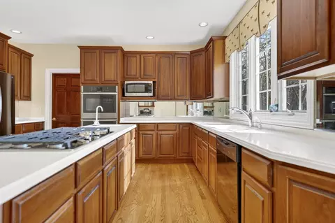 7415 Forest Oak Dr, Mchenry, IL 60050 photo 7