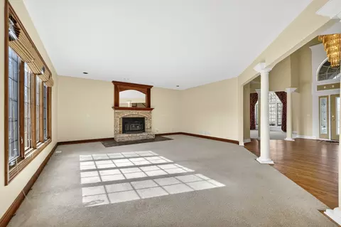 7415 Forest Oak Dr, Mchenry, IL 60050 photo 12
