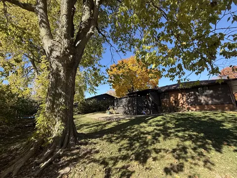 Exterior - 2116 14th St, Peru, IL 61354 photo 3 of 4
