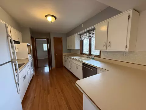 Kitchen - 2116 14th St, Peru, IL 61354 photo 2 of 3