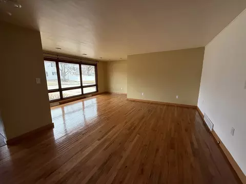 Living - 2116 14th St, Peru, IL 61354 photo 3 of 5