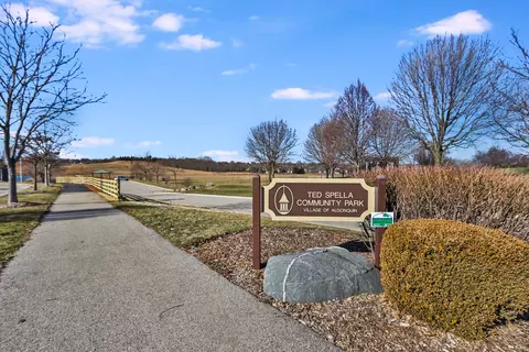 View/Area - 895 Eineke Blvd, Algonquin, IL 60102 photo 1 of 1