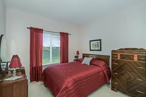 Bedroom - 895 Eineke Blvd, Algonquin, IL 60102 photo 3 of 4