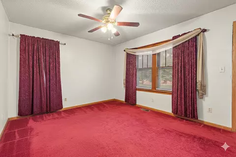 Bedroom - 6036 S 74th Ave, Summit, IL 60501 photo 1 of 5