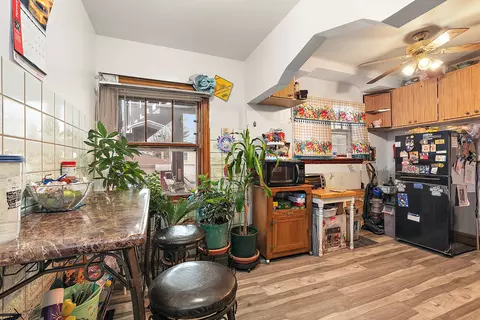 Kitchen - 6036 S 74th Ave, Summit, IL 60501 photo 1 of 3