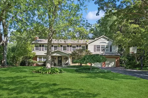 1454 Arcady Dr, Lake Forest, IL 60045