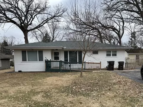 3011 Charlotte Ave, Mchenry, IL 60050